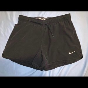 MESSAGE ME ON INSTAGRAM @Dino_Thrifts TO PURCHASE!